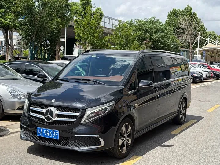 Mercedes-Benz V-Class 2022 из Китая — купить под ключ