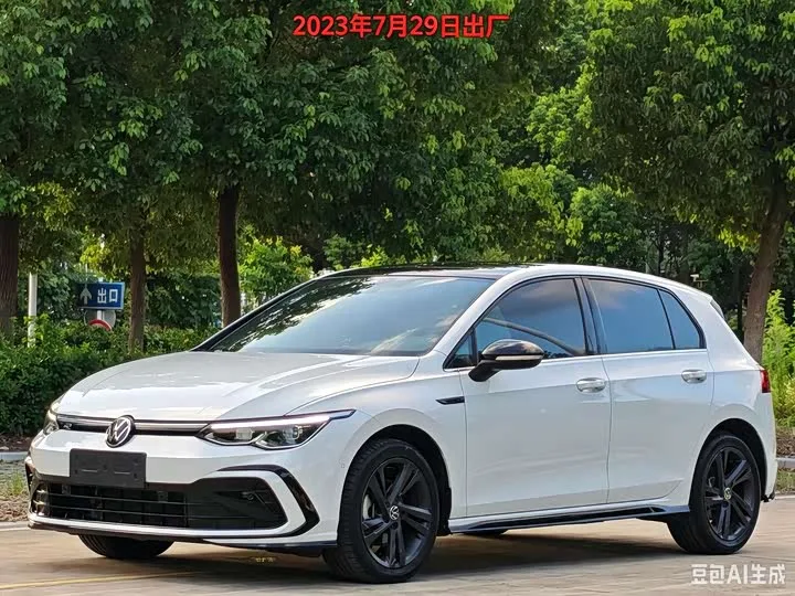 Volkswagen Golf 2024 из Китая — купить под ключ