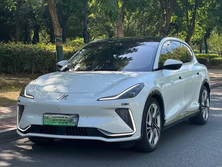 IM motors LS7 2023 из Китая — купить под ключ