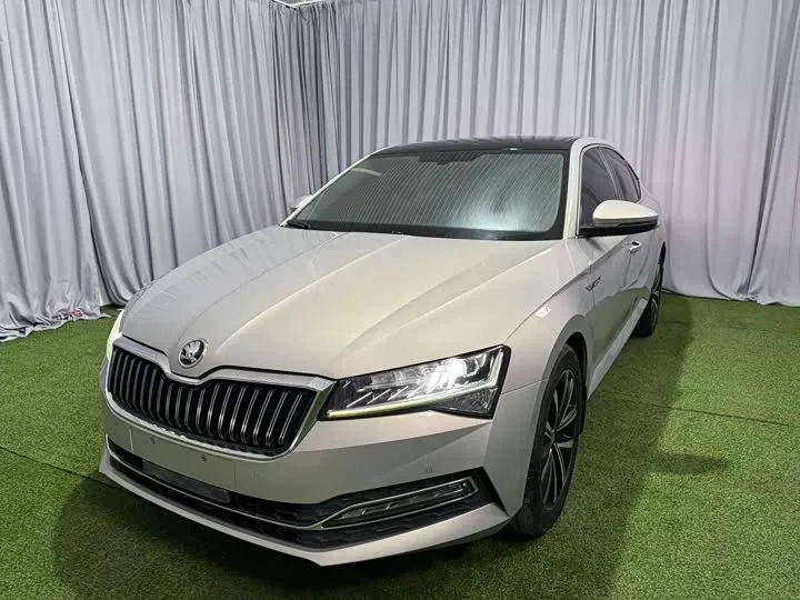 Skoda Superb 2022 из Китая — купить под ключ