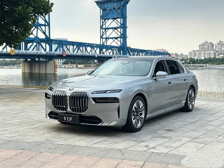 BMW i7 2023 из Китая — купить под ключ