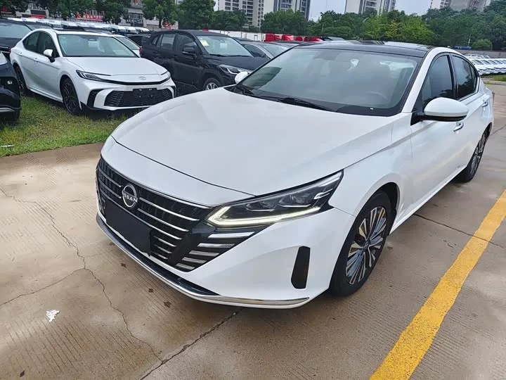 Nissan Teana 2023 из Китая — купить под ключ