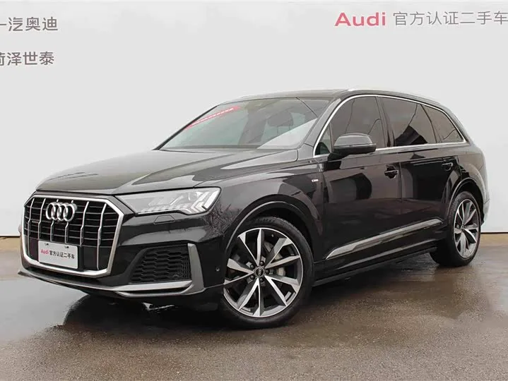 Audi Q7 2023 из Китая — купить под ключ