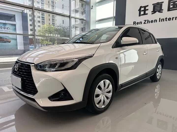 Toyota Yaris L Hatchback 2022 из Китая — купить под ключ