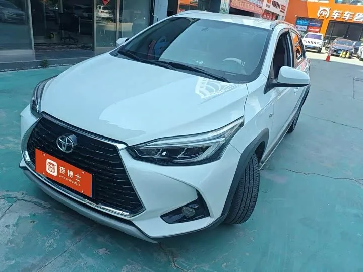 Toyota Yaris L Hatchback 2022 из Китая — купить под ключ