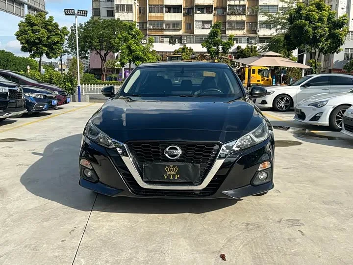 Nissan Teana 2022 из Китая — купить под ключ