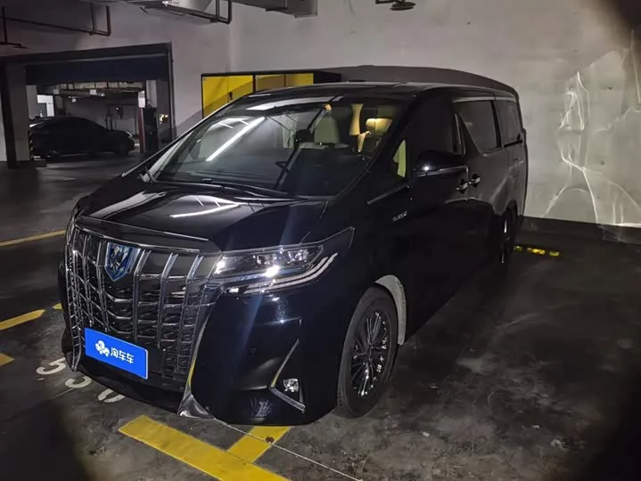 Toyota Alphard 2023 из Китая — купить под ключ