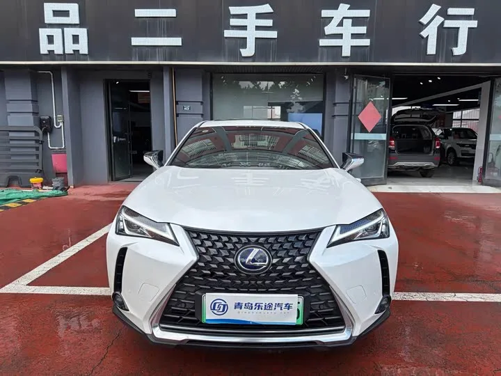 Lexus UX Hybrid 2023 из Китая — купить под ключ
