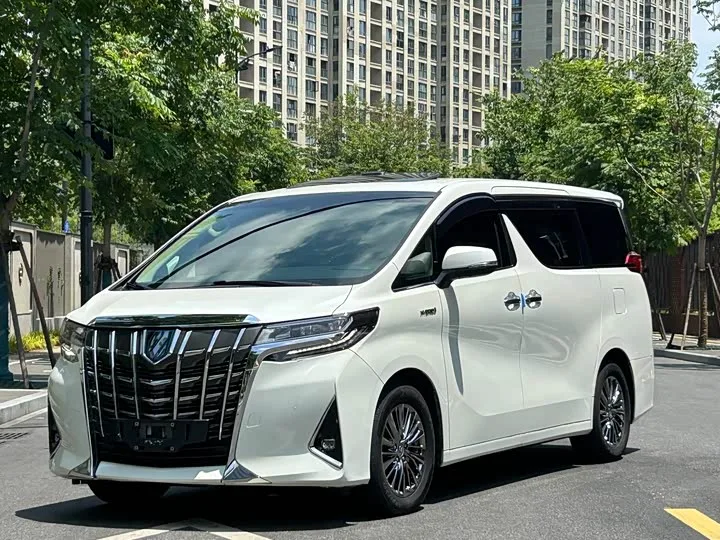 Toyota Alphard 2022 из Китая — купить под ключ