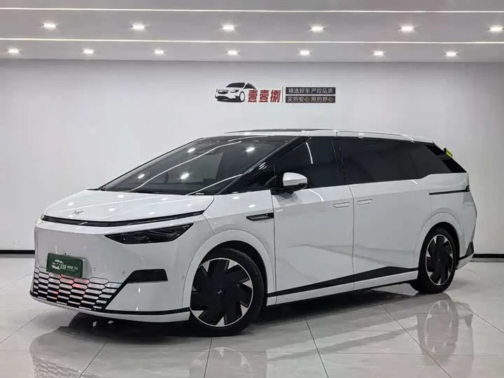 XPeng X9 2024 из Китая — купить под ключ