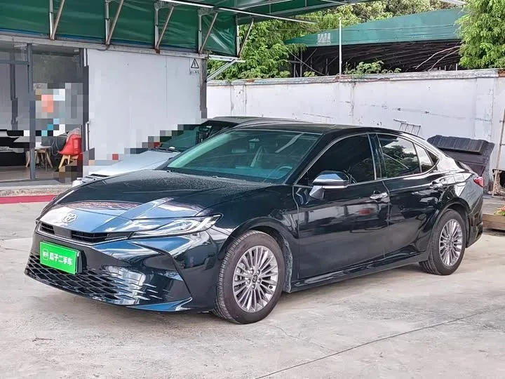 Toyota Camry 2025 из Китая — купить под ключ