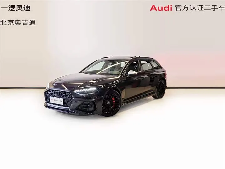 Audi RS 4 2023 из Китая — купить под ключ