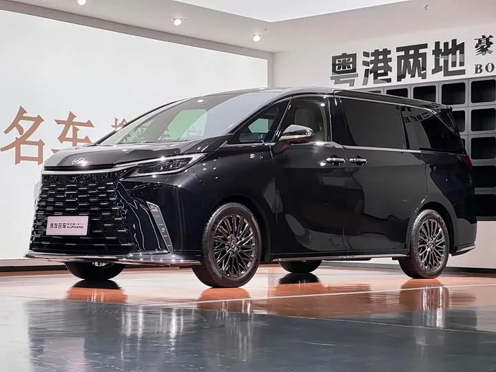 Lexus LM 2024 из Китая — купить под ключ