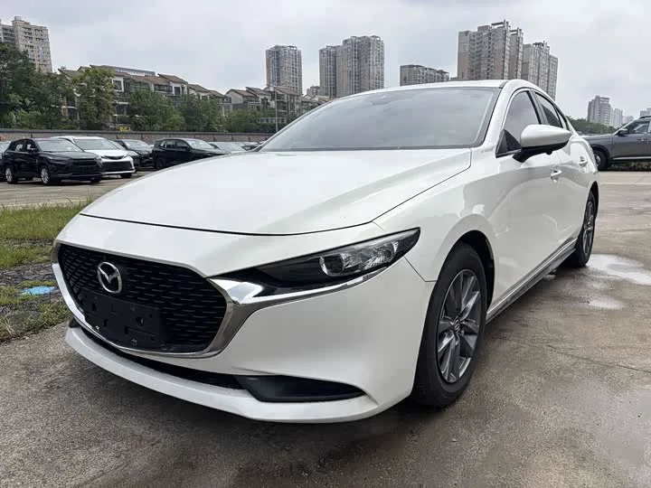 Mazda 3 (Axela) 2022 из Китая — купить под ключ