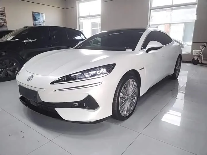 Denza Z9 2025 из Китая — купить под ключ