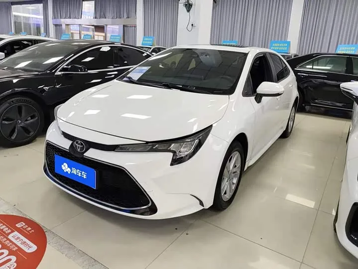 Toyota Levin 2022 из Китая — купить под ключ