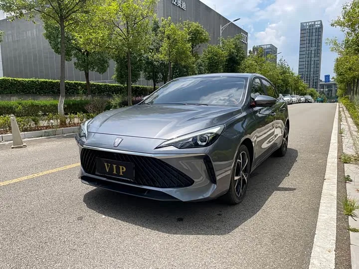 Roewe i5 2023 из Китая — купить под ключ