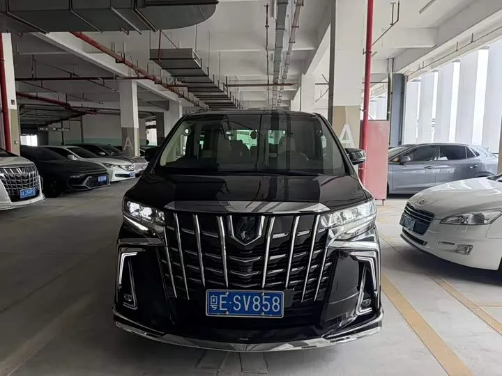 Toyota Alphard 2022 из Китая — купить под ключ