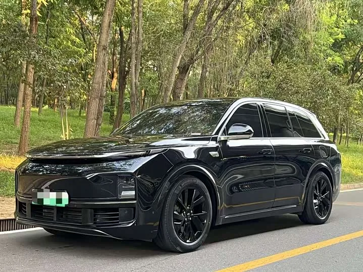 LiXiang L8 2023 из Китая — купить под ключ