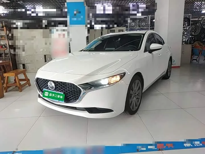 Mazda 3 (Axela) 2023 из Китая — купить под ключ