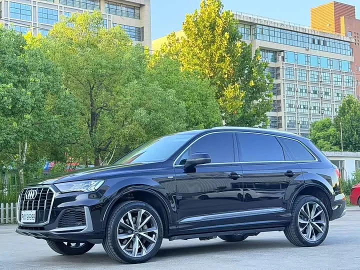 Audi Q7 2022 из Китая — купить под ключ