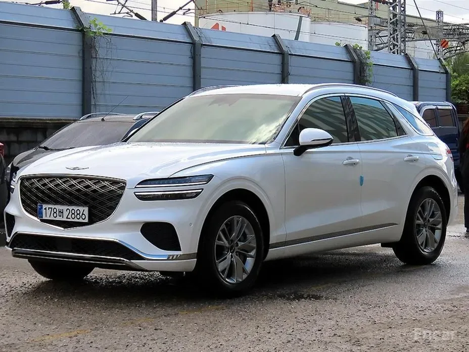 Genesis GV70 2026 из Кореи — купить под ключ