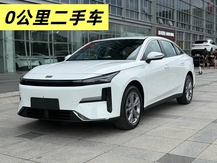 Geely Galaxy L6 2026 из Китая — купить под ключ