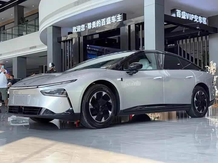 XPeng F57 2025 из Китая — купить под ключ