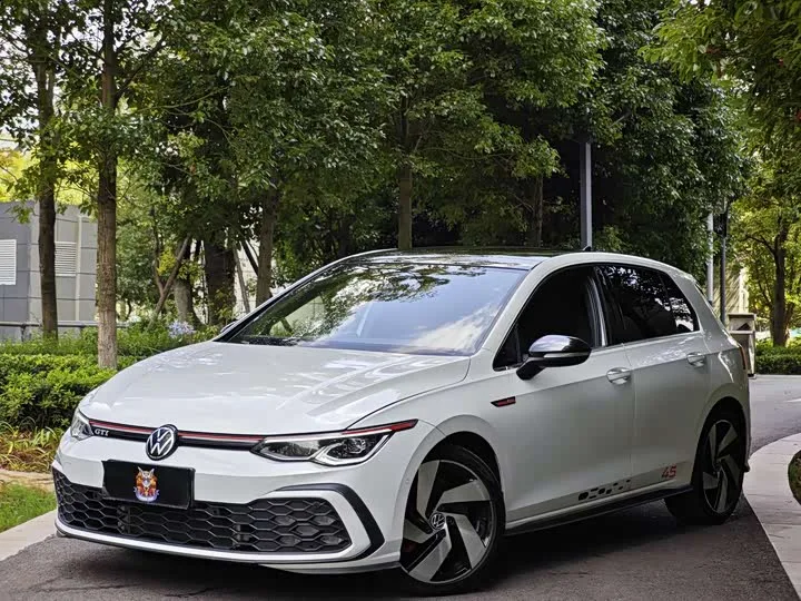 Volkswagen Golf GTI 2024 из Китая — купить под ключ