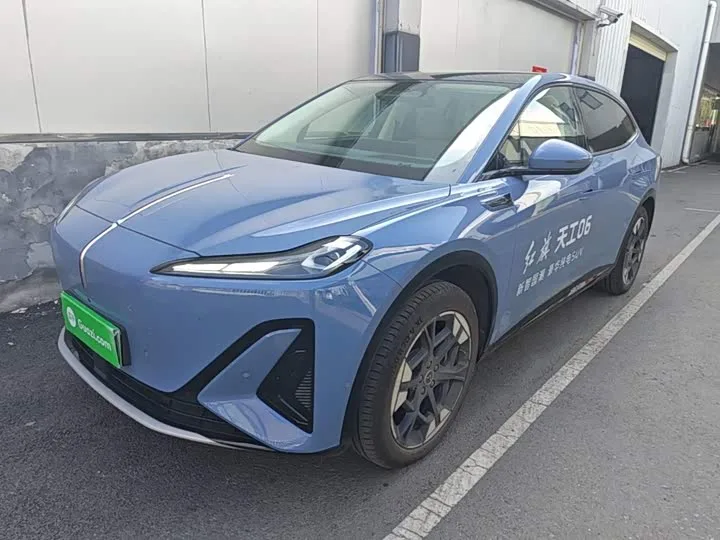 Hongqi EHS5 (Tiangong 06) 2025 из Китая — купить под ключ