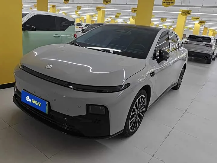 Leapmotor B01 2025 из Китая — купить под ключ