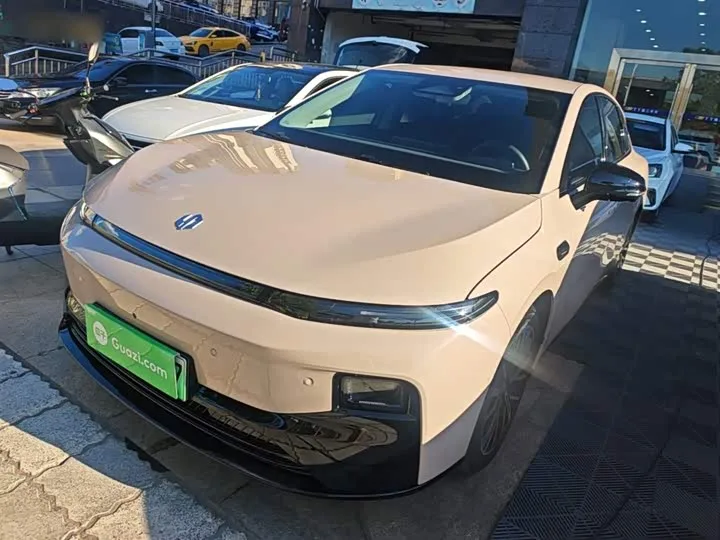 Leapmotor B01 2025 из Китая — купить под ключ