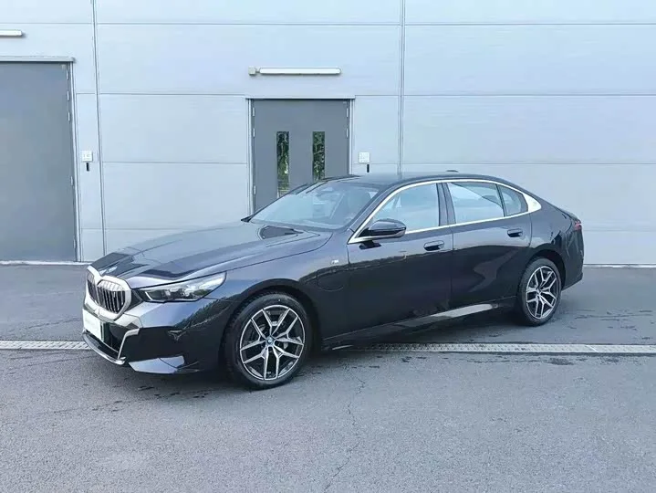 BMW i5 2025 из Китая — купить под ключ