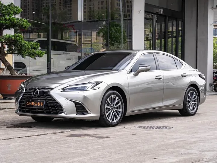 Lexus ES 2025 из Китая — купить под ключ