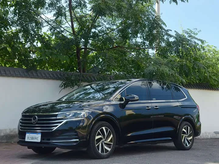 Volkswagen Viloran 2023 из Китая — купить под ключ