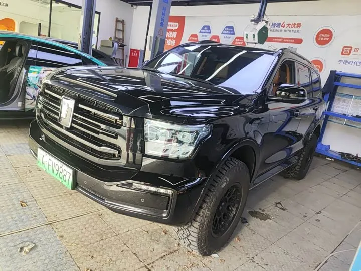 Tank 500 Hybrid 2023 из Китая — купить под ключ