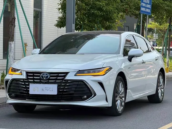 Toyota Avalon 2023 из Китая — купить под ключ