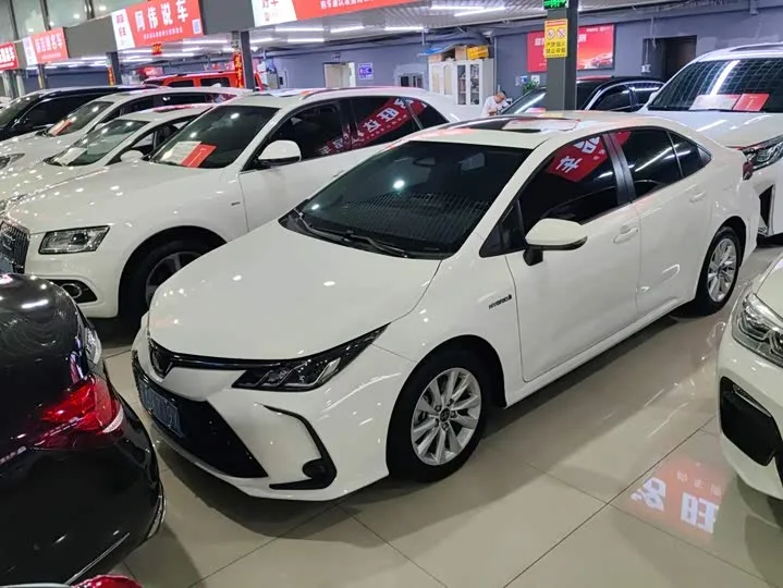 Toyota Corolla 2023 из Китая — купить под ключ
