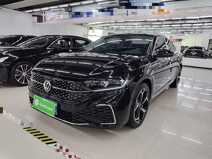 Volkswagen Passat 2025 из Китая — купить под ключ