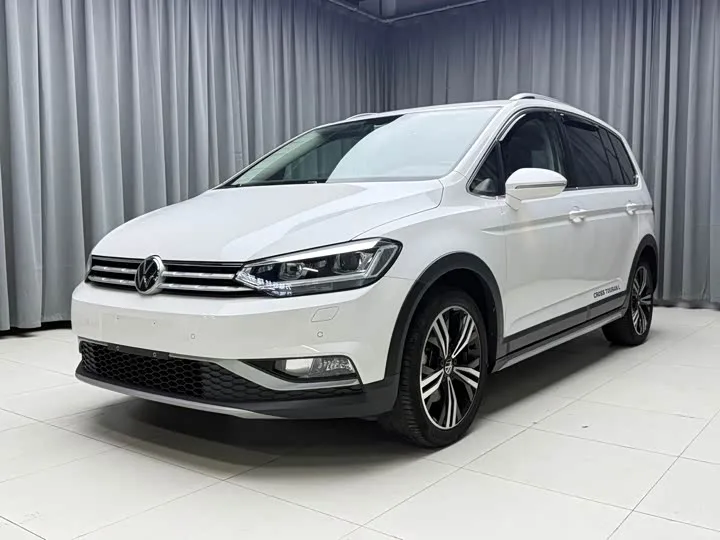 Volkswagen Touran L 2023 из Китая — купить под ключ