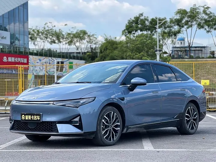 XPeng P5 2023 из Китая — купить под ключ