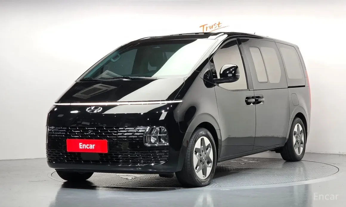 Hyundai Staria 2023 из Кореи — купить под ключ