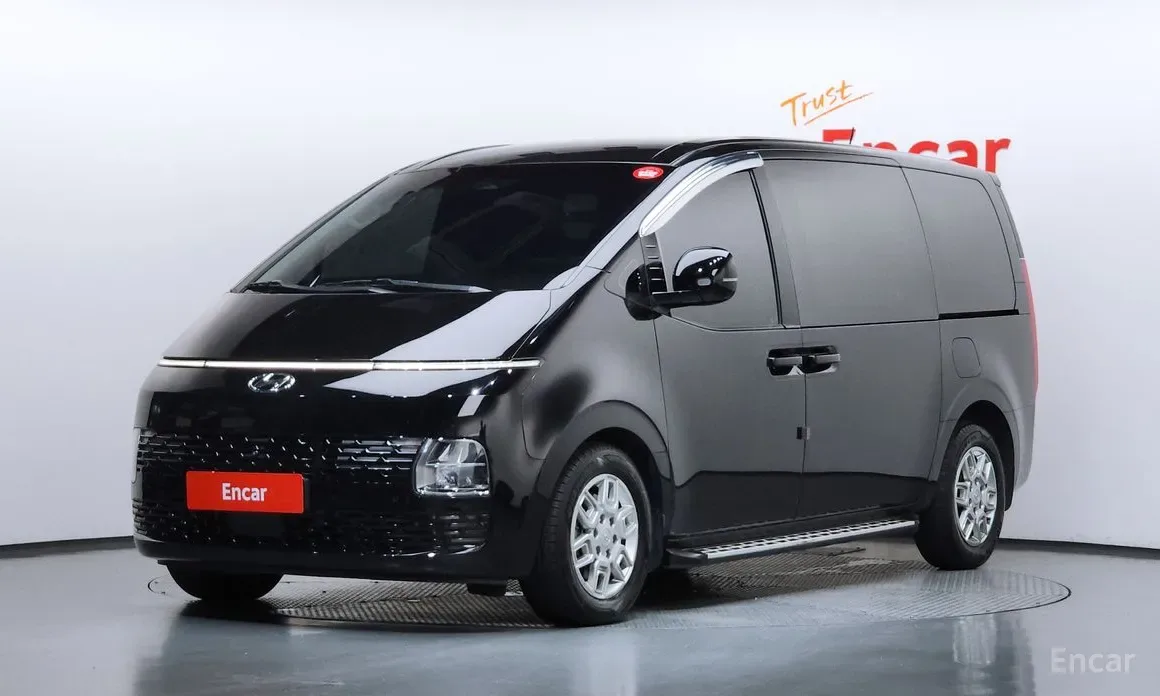 Hyundai Staria 2023 из Кореи — купить под ключ
