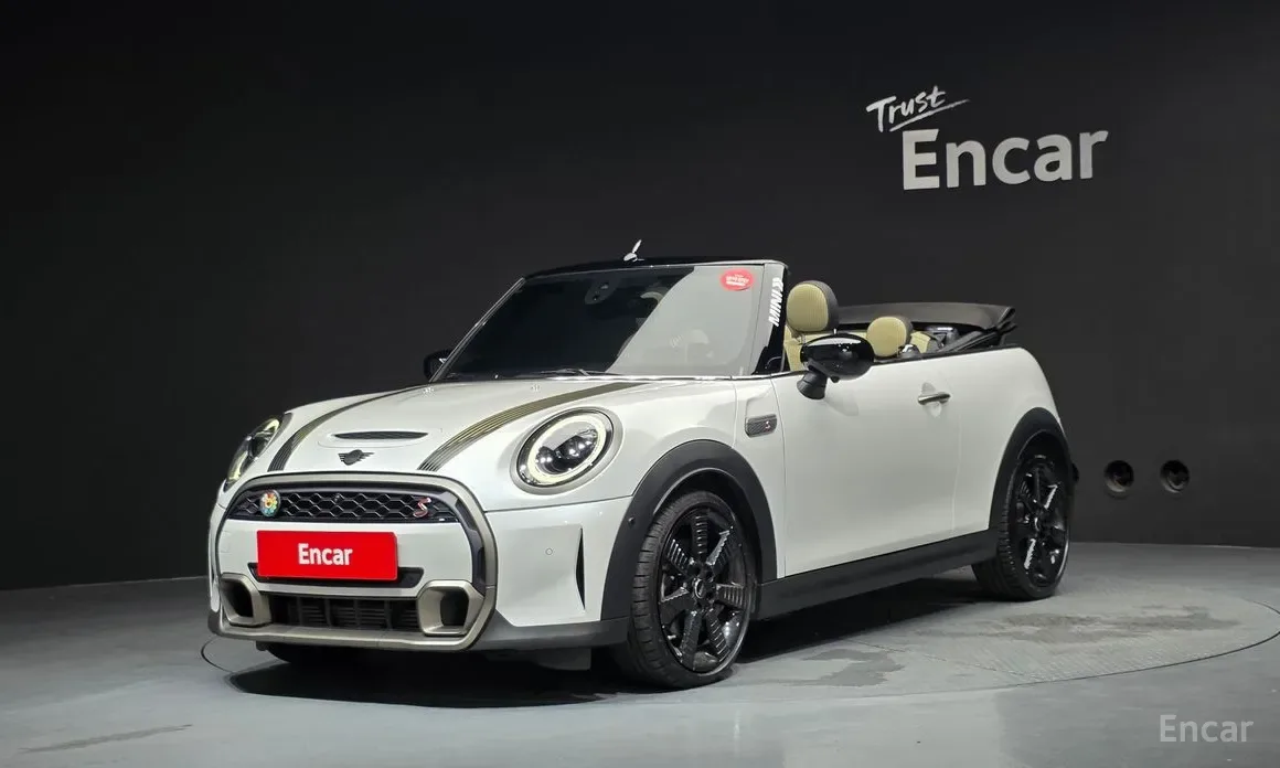 Mini Cooper Convertible 2001 из Кореи — купить под ключ