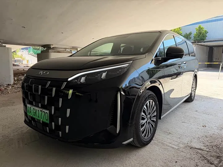 BYD M9 2025 из Китая — купить под ключ