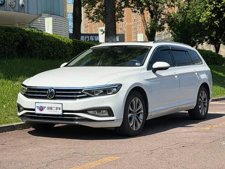 Volkswagen Passat Variant 2022 из Китая — купить под ключ