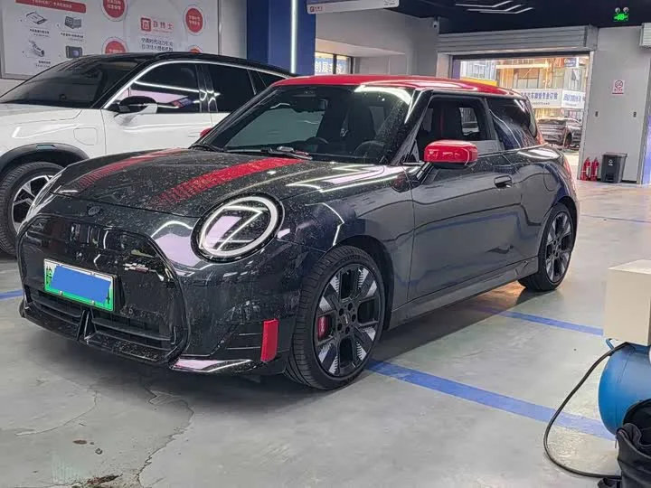 Mini Cooper JCW 2025 из Китая — купить под ключ