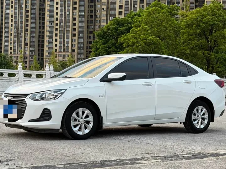 Chevrolet Onix (Cavalier) 2022 из Китая — купить под ключ
