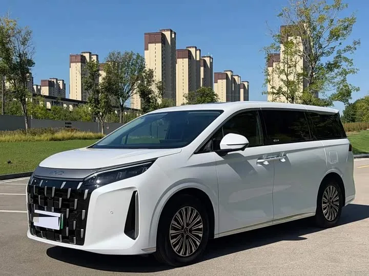 BYD M9 2026 из Китая — купить под ключ