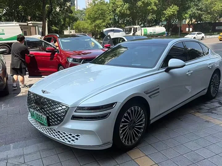 Genesis G80 EV 2023 из Китая — купить под ключ